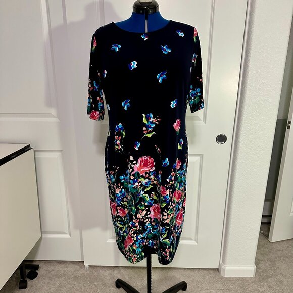 Roz & Ali Dresses & Skirts - Roz & Ali  Black/Multi Color Floral Dress